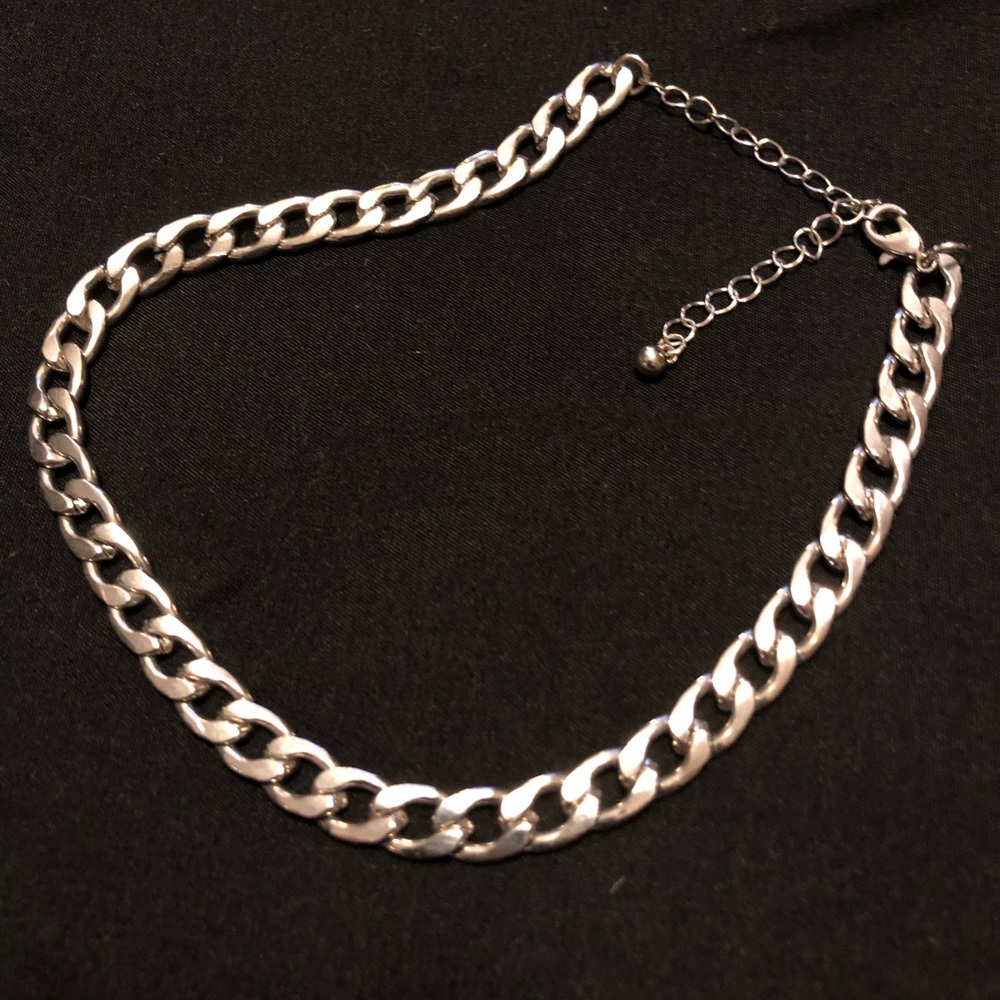 Silver tone choker